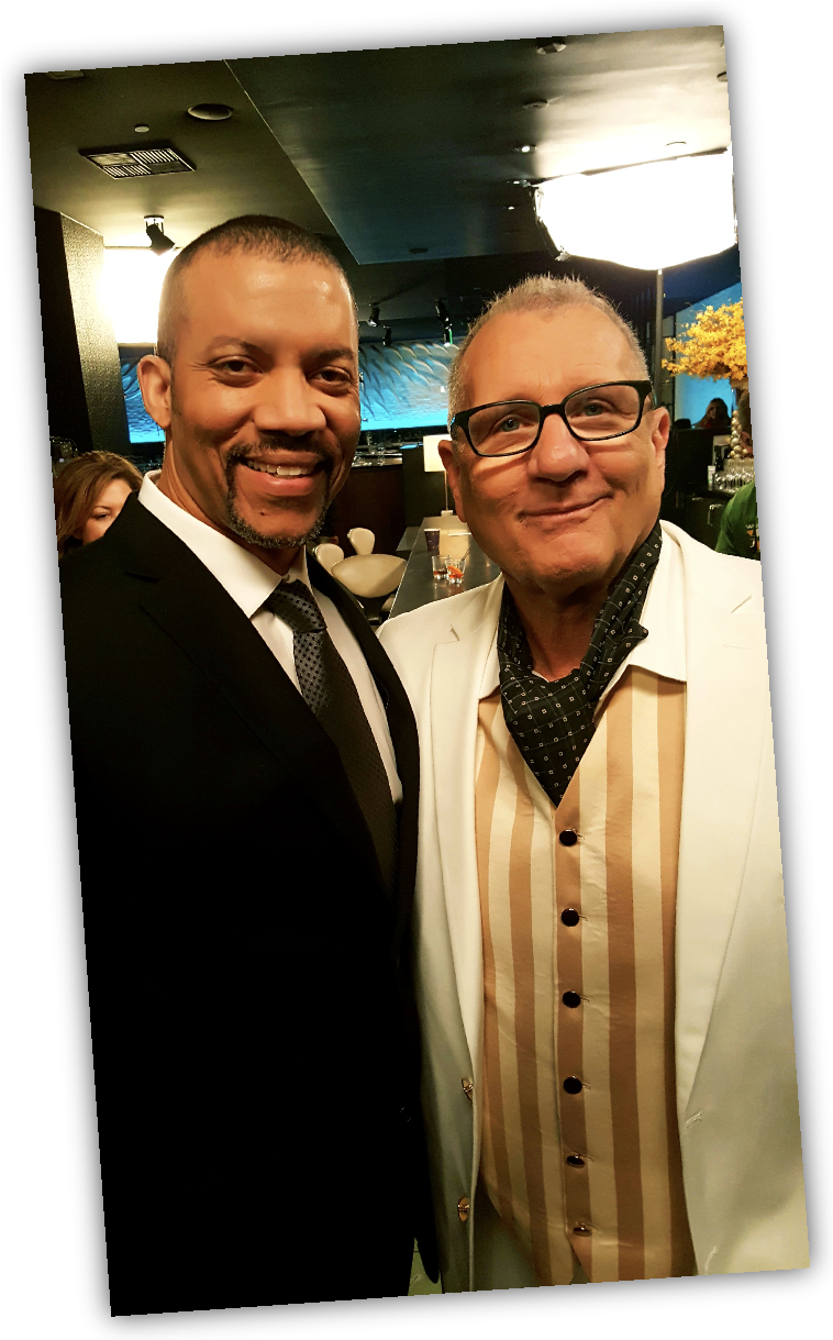 Christopher B Duncan o n Modern Family with Ed Oneil